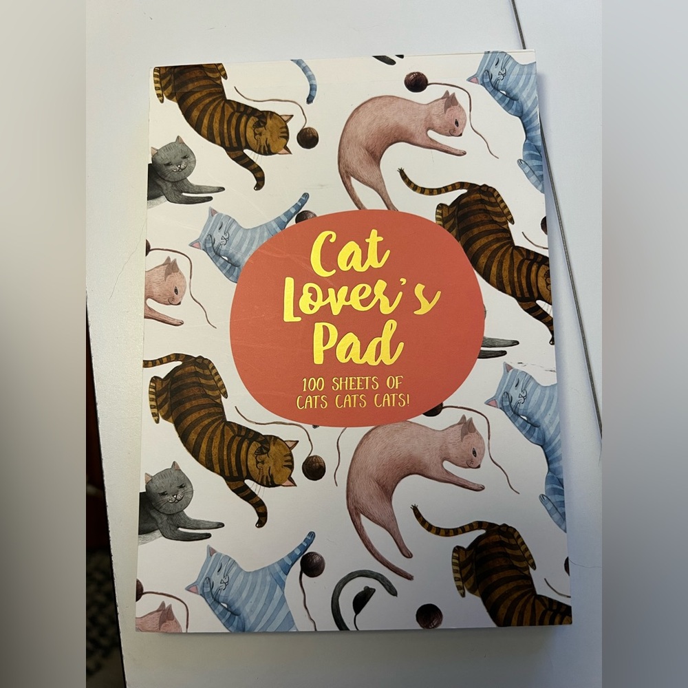 Cat Lover's Pad with Multicolor Cat Design